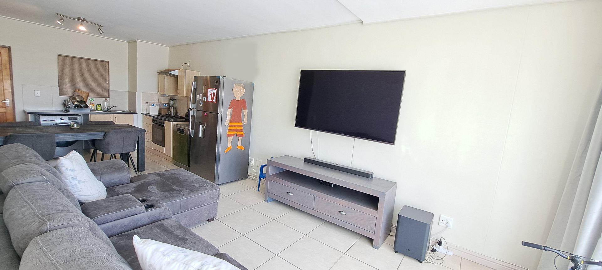 2 Bedroom Apartment / flat for sale in Royal Ascot 82 Milnerton Drive