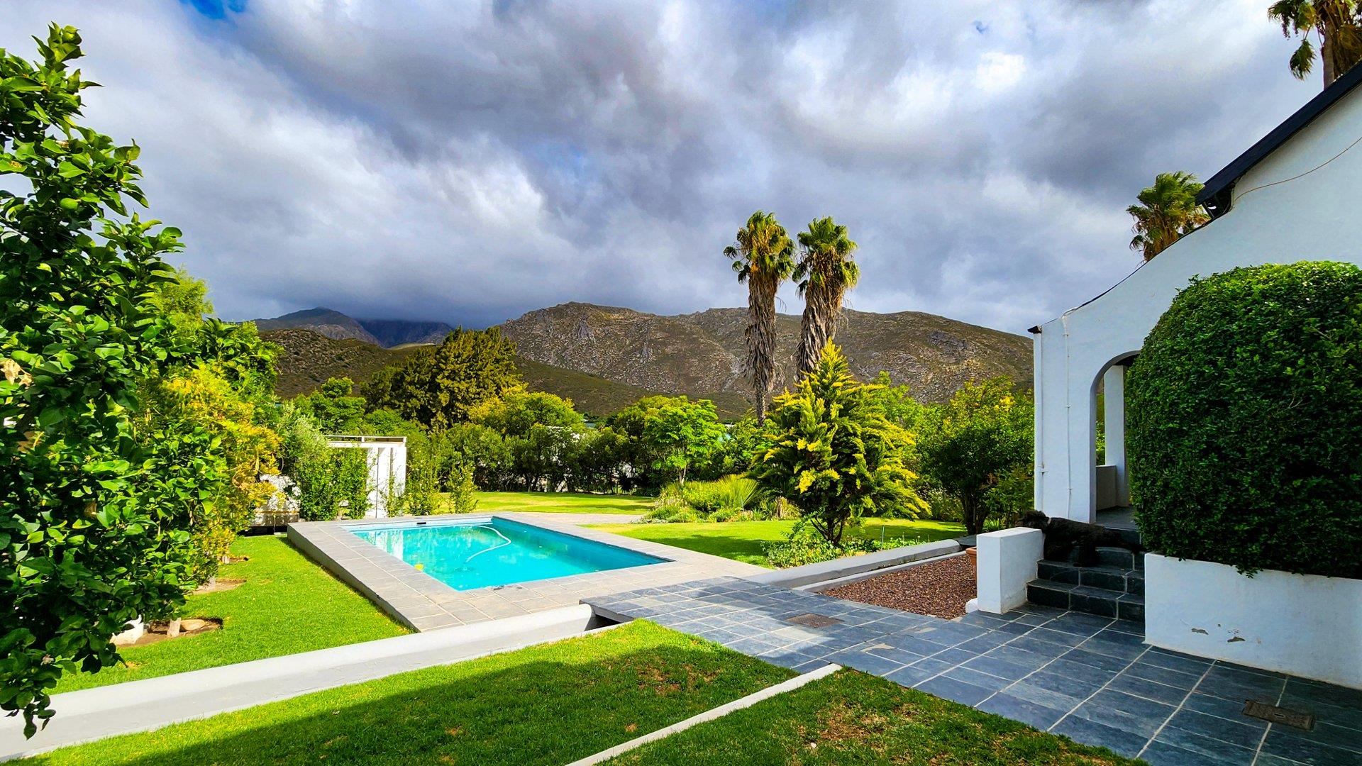 5 Bedroom House for sale in Montagu P24114040190