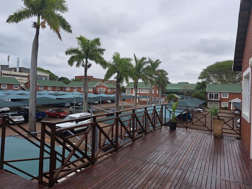 Commercial property to rent in Mount Mount