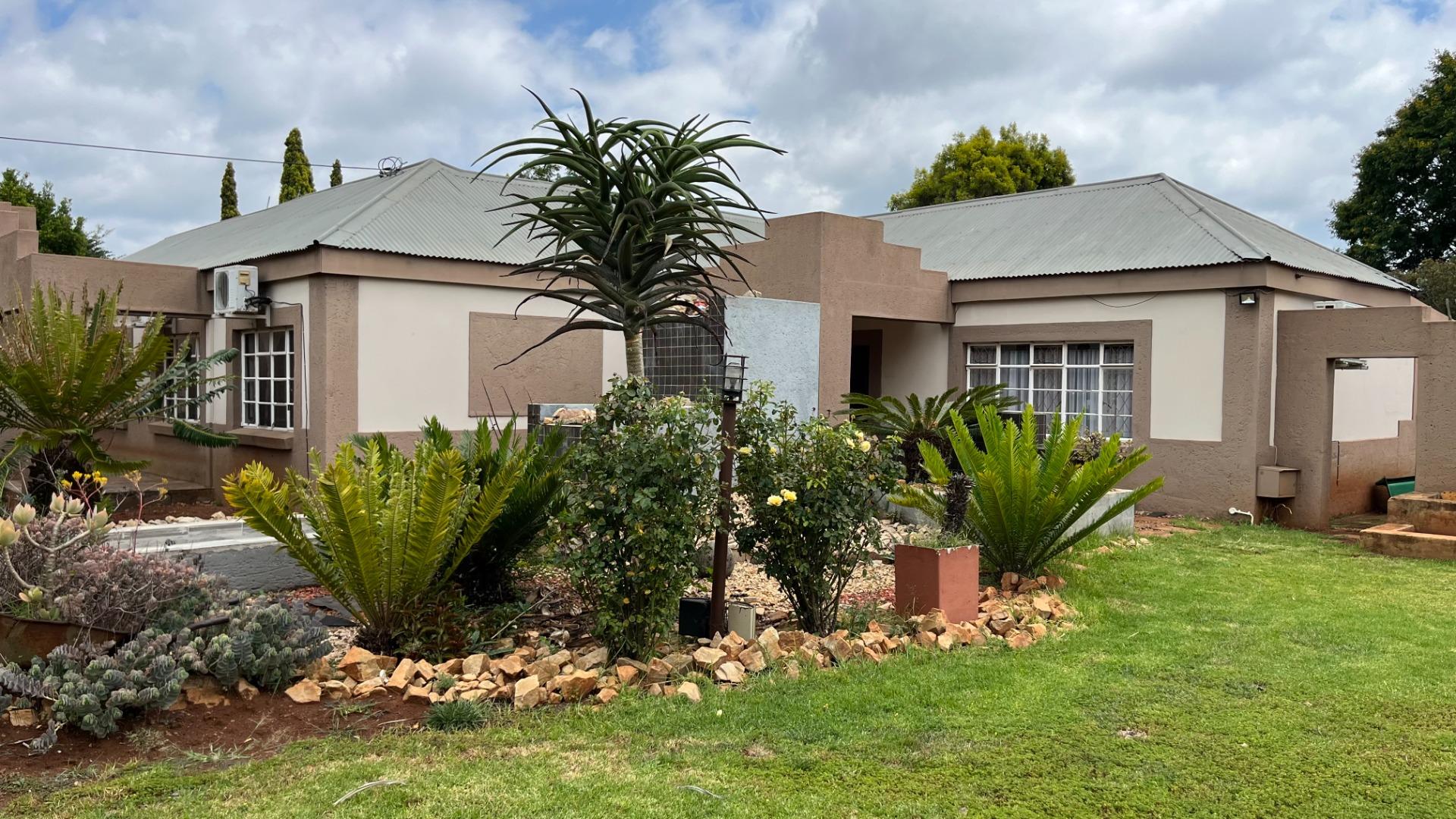 3 Bedroom House for sale in Waverley 1282 Starkey Avenue P24114042327