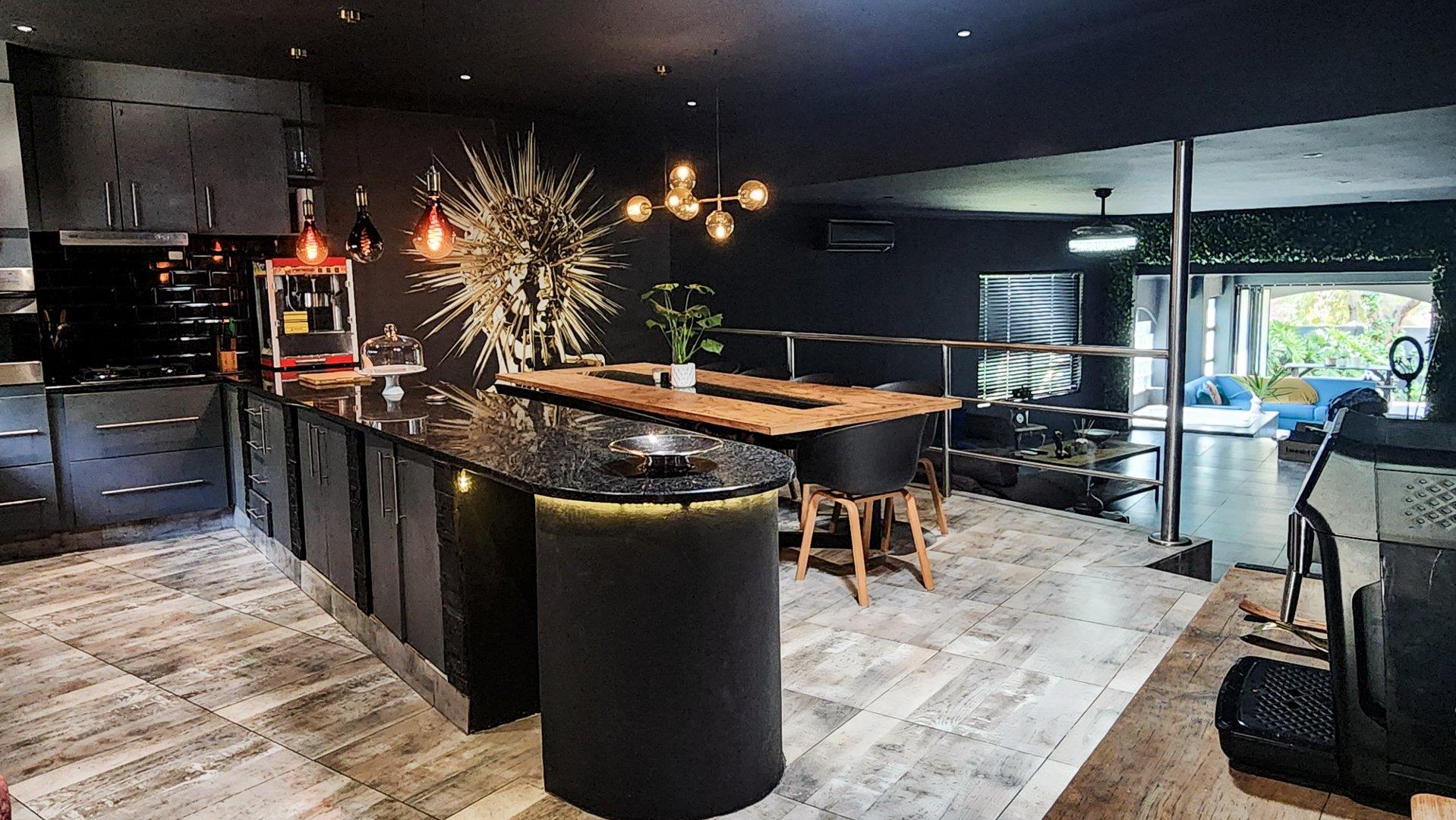 Paulshof Property Houses to rent in Paulshof