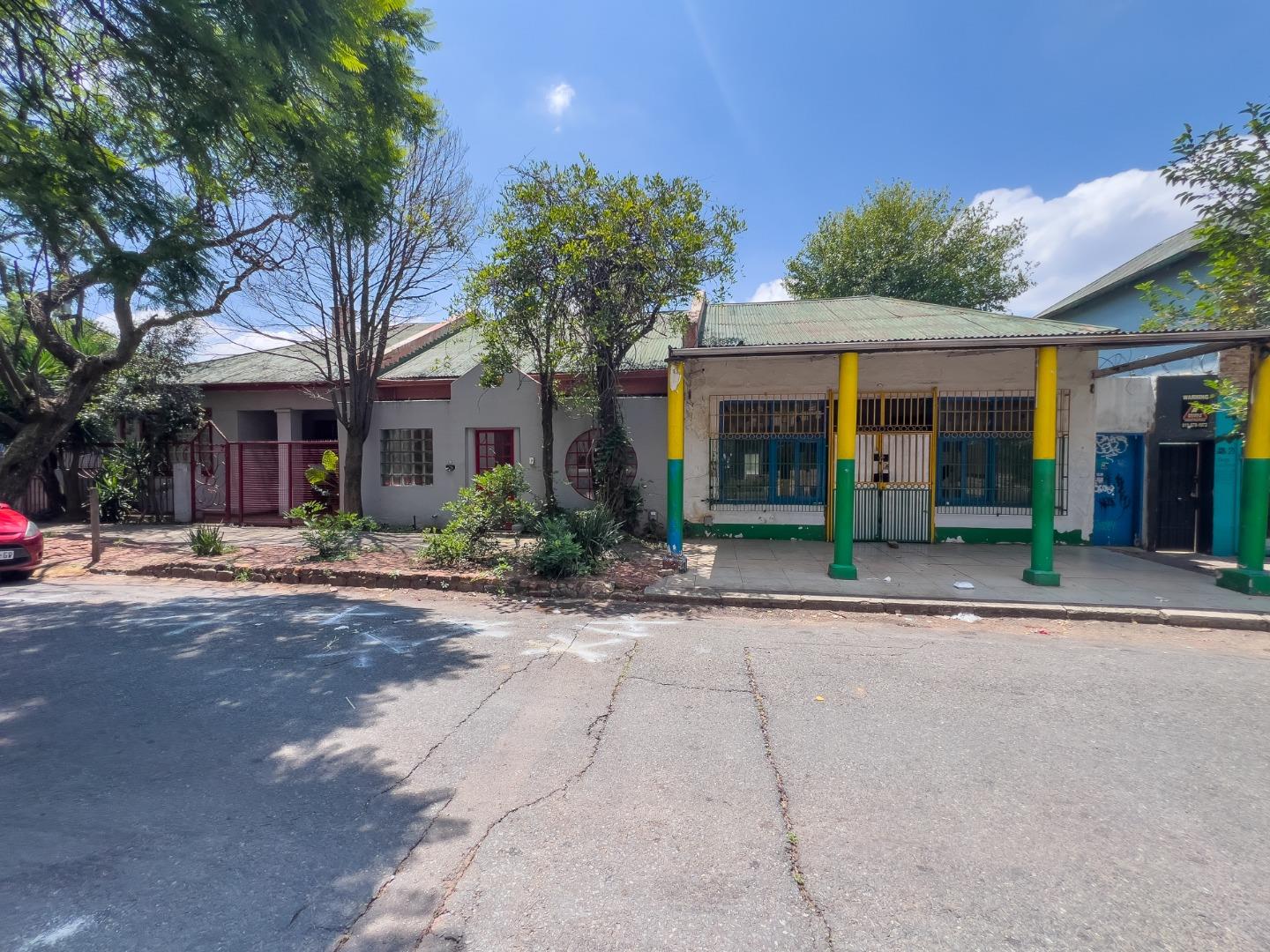 7 Bedroom House for sale in Melville Contact Agent For Address 3rd