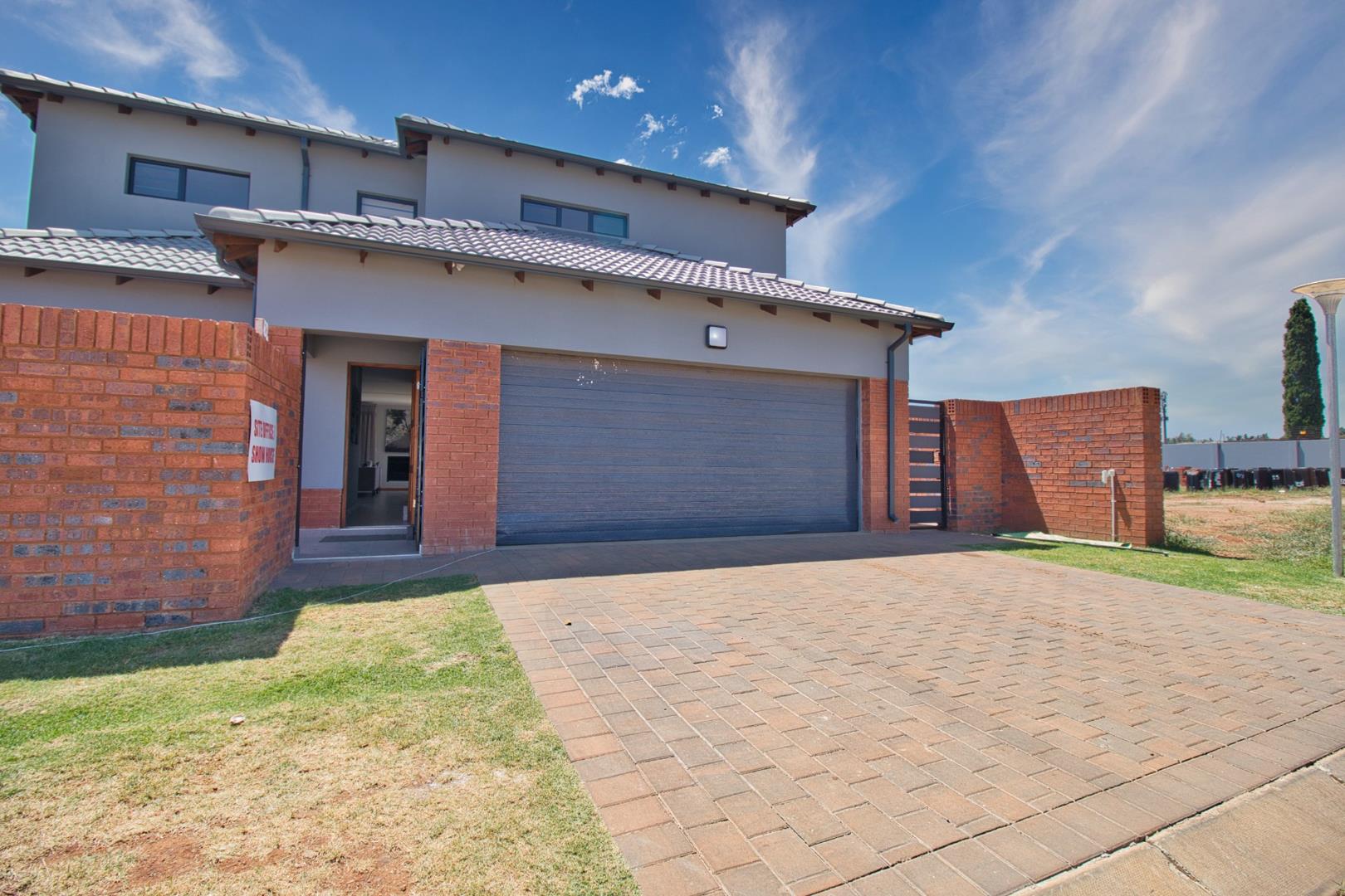 3 Bedroom House for sale in Pomona AH P24114046688