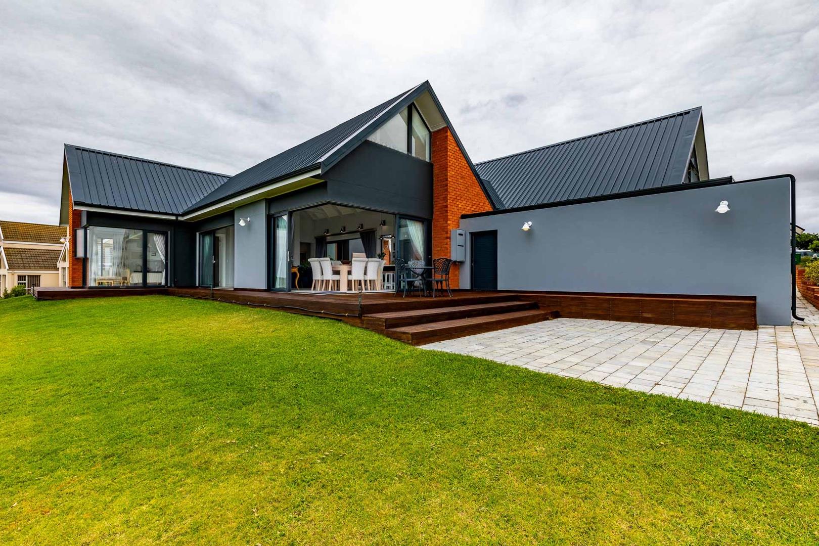 Nautilus Bay Property Property and houses for sale in Nautilus Bay