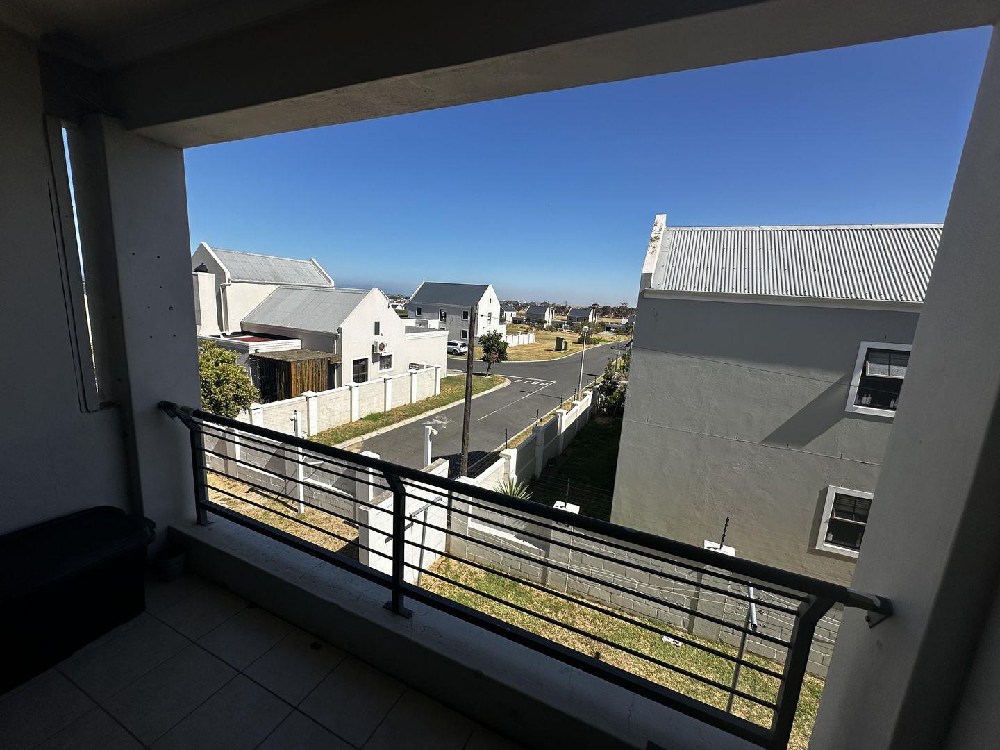 Apartments / flats for sale in Gordons Bay Gordons Bay Property