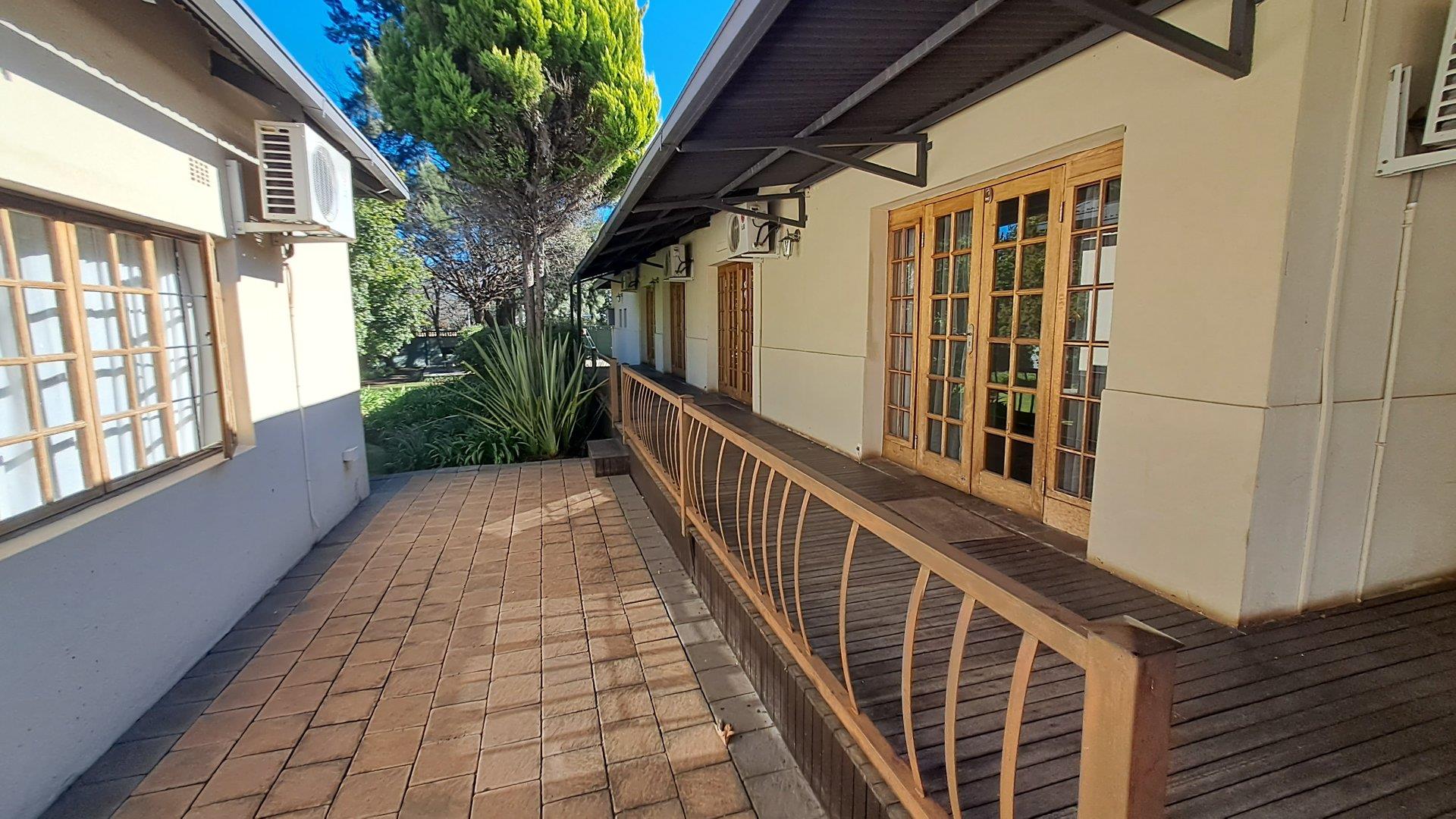 Commercial property for sale in Dan Pienaar P24114049620