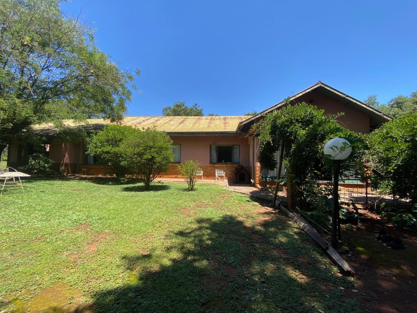 4 Bedroom House for sale in Lyttelton Manor P24114050439