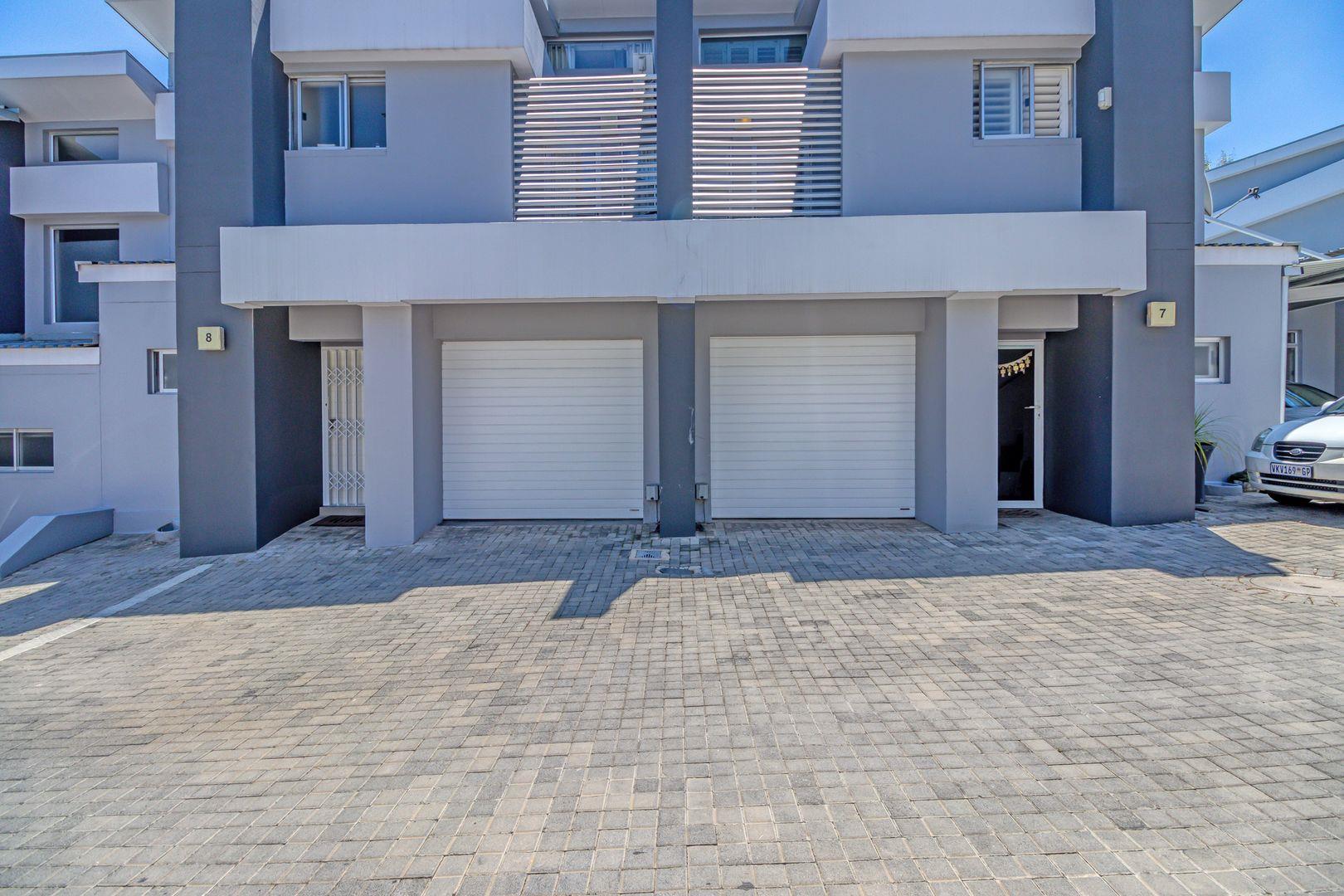 3 Bedroom Townhouse for sale in Bryanston Rimal, 347 Bryanston Drive