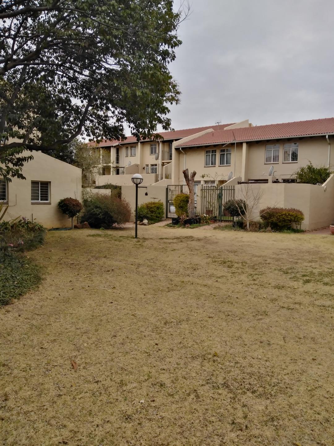 Ashlea Gardens Property Townhouses to rent in Ashlea Gardens