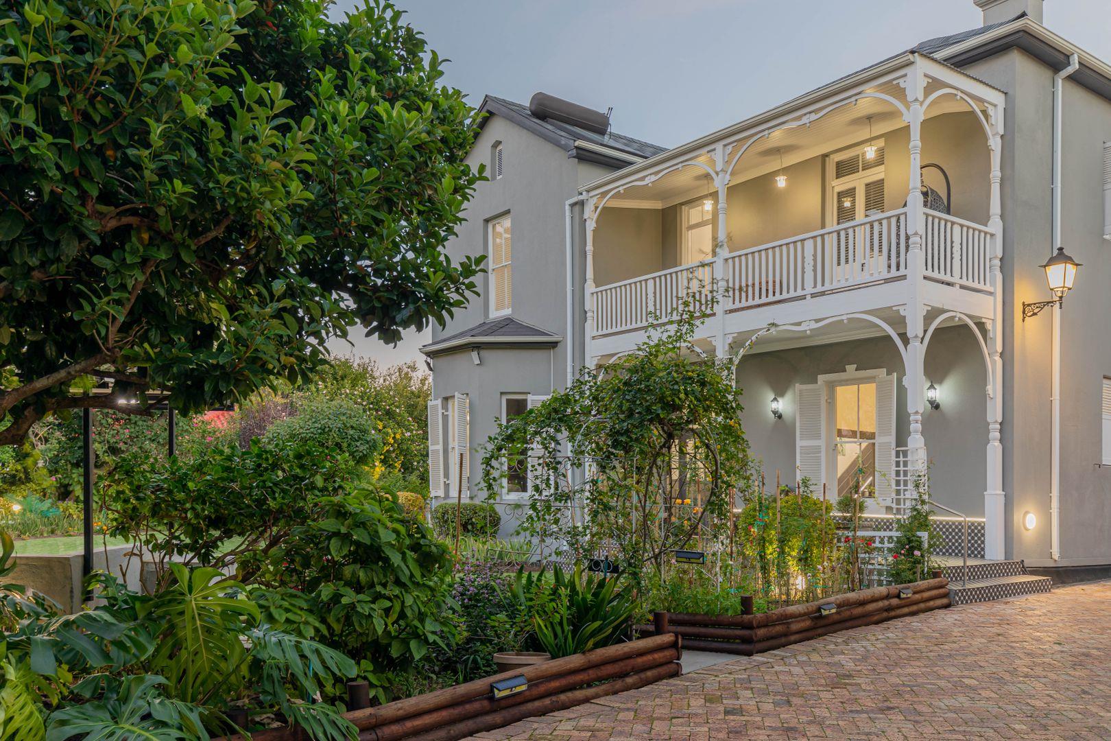 4 Bedroom House for sale in Kenilworth Upper 13 Road P24112929153