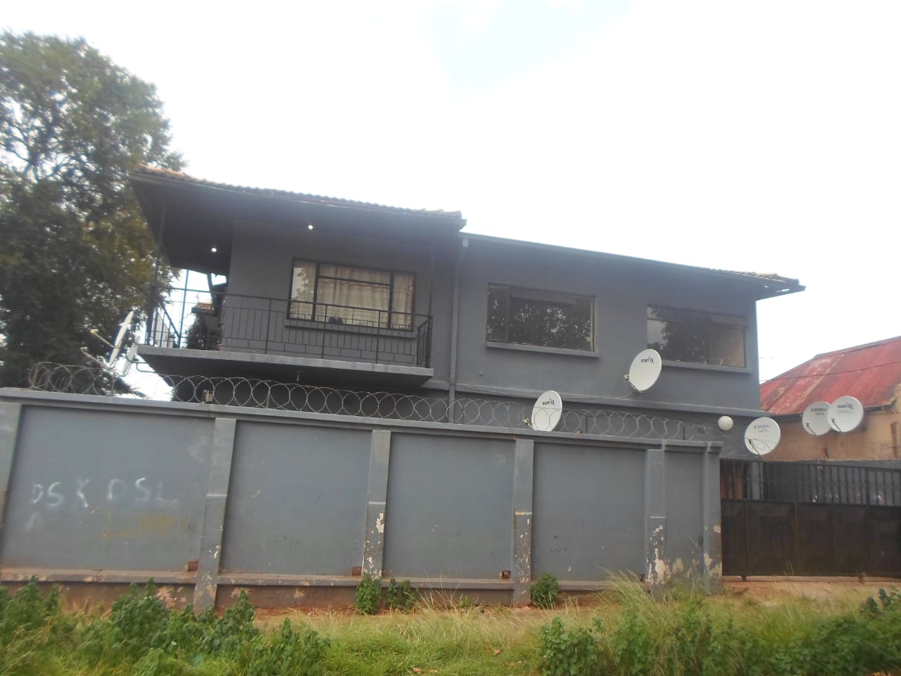 10 Bedroom House for sale in Jeppestown P24114055392