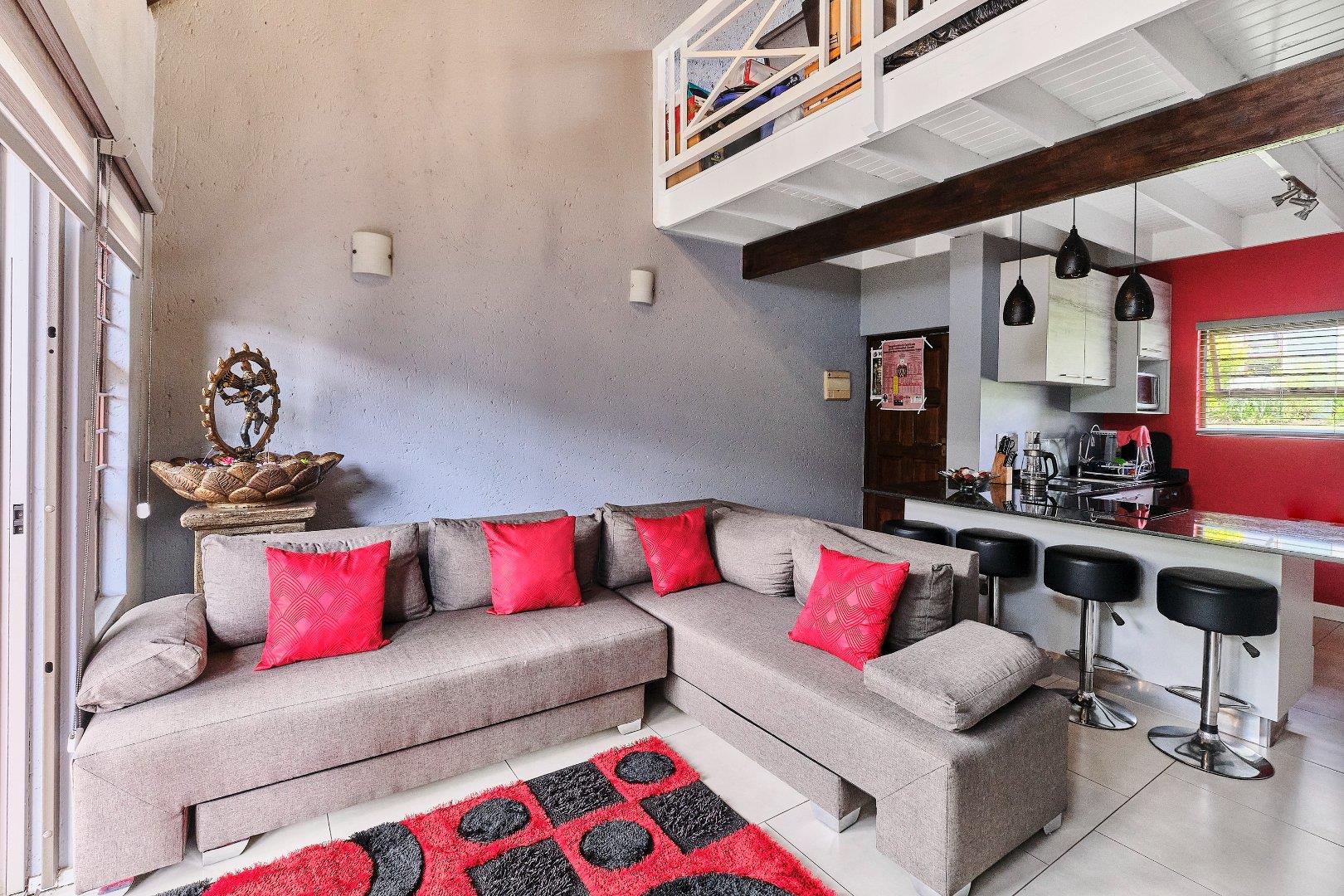 2 Bedroom Townhouse to rent in Sharonlea P24114294074