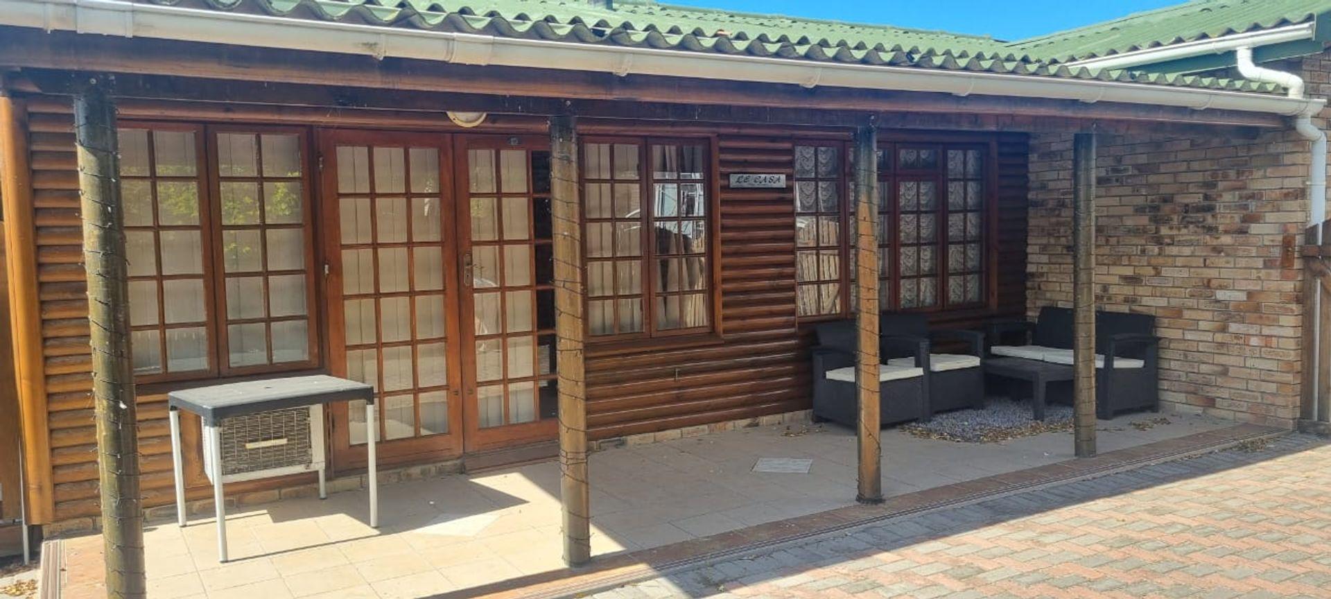 2 Bedroom House for sale in Gamtoos Mouth P24114059066