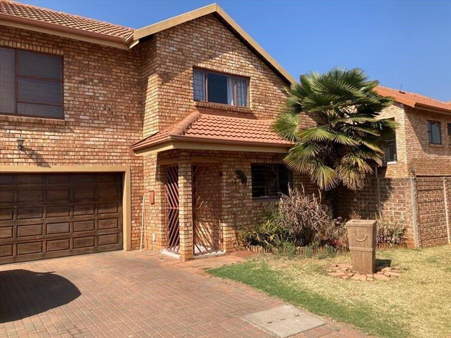 3 Bedroom House for sale in Brentwood Park AH 45 Phoenix Estate 7