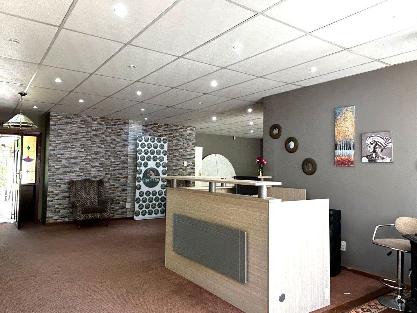 6 Bedroom House to rent in Bayswater P24114059311