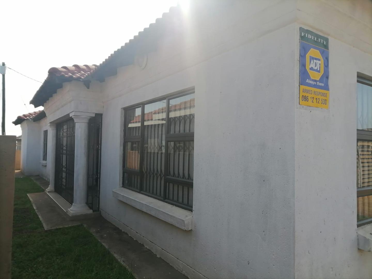 3 Bedroom House to rent in Rockdale P24114060112