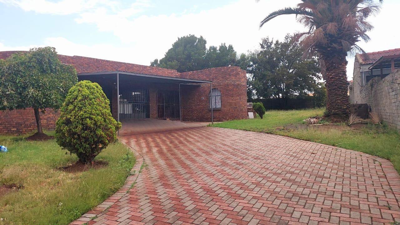 3 Bedroom House for sale in Kinross P24114060442