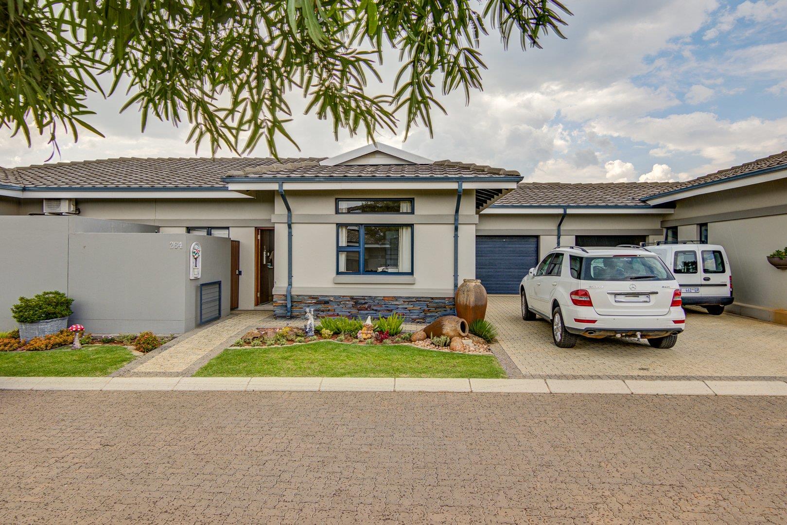 Dunblane Lifestyle & Equestrian Estate Property Houses for sale in