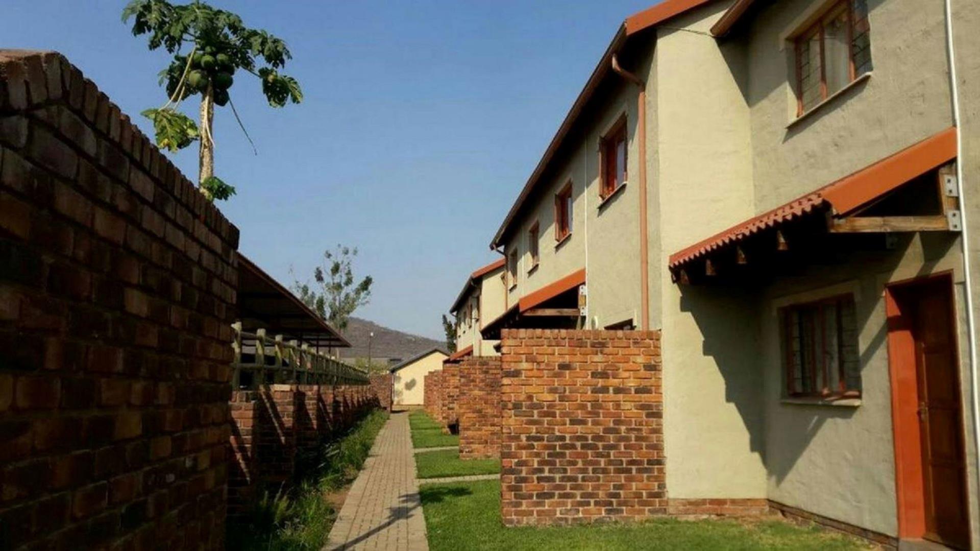 2 Bedroom Apartment / flat for sale in Karino P24114060662