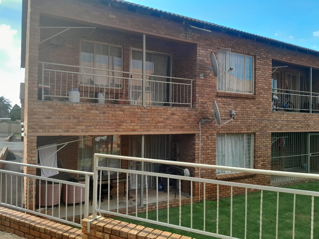 2 Bedroom Apartment / flat for sale in Wentworth Park P24114060761