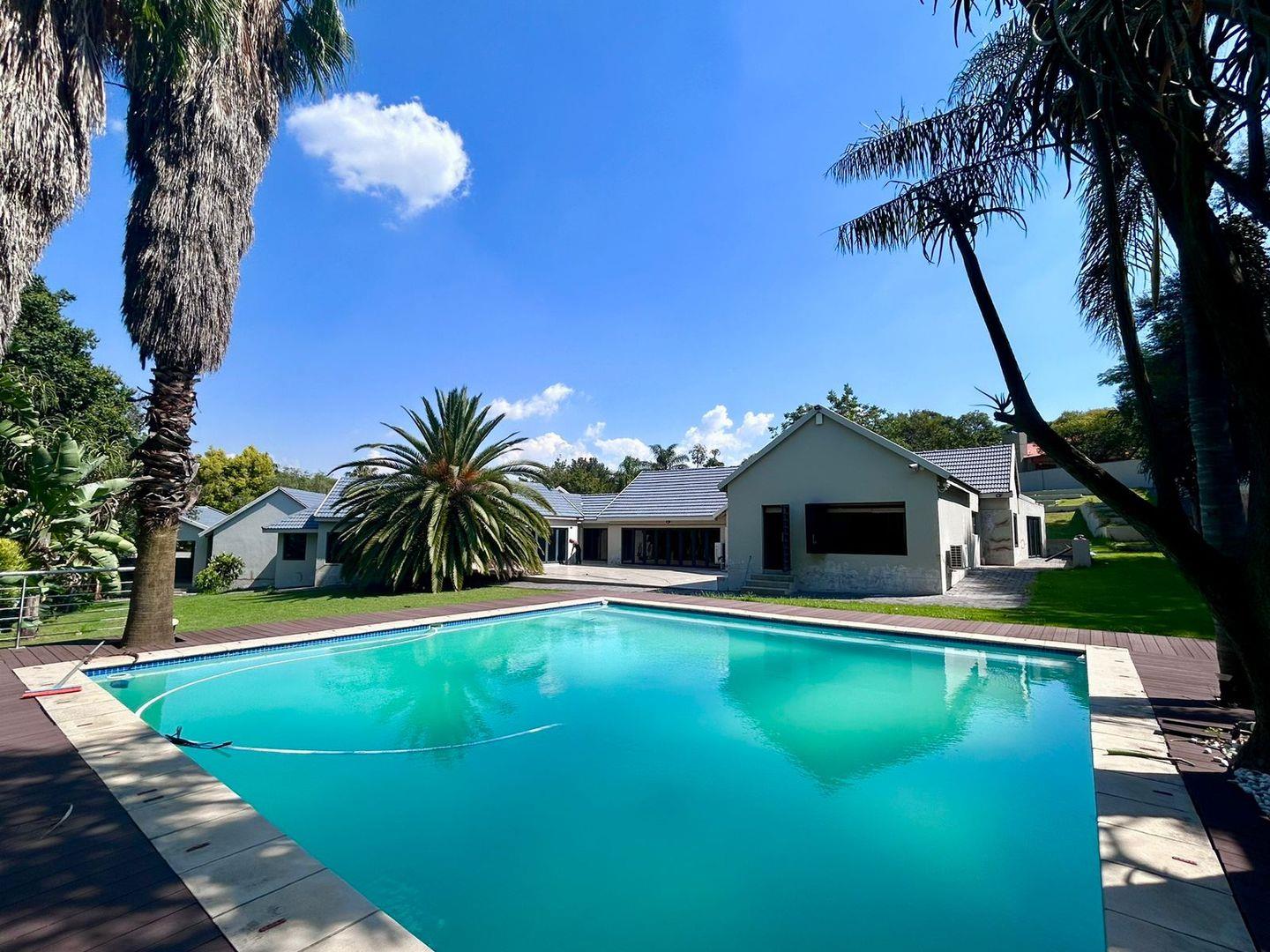 4 Bedroom House to rent in Waterkloof Ridge P24114061314