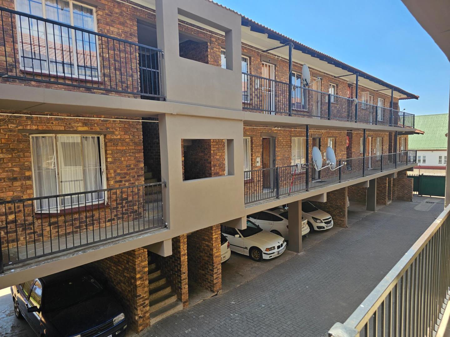 Apartments / flats for sale in Kempton Park Kempton Park Property