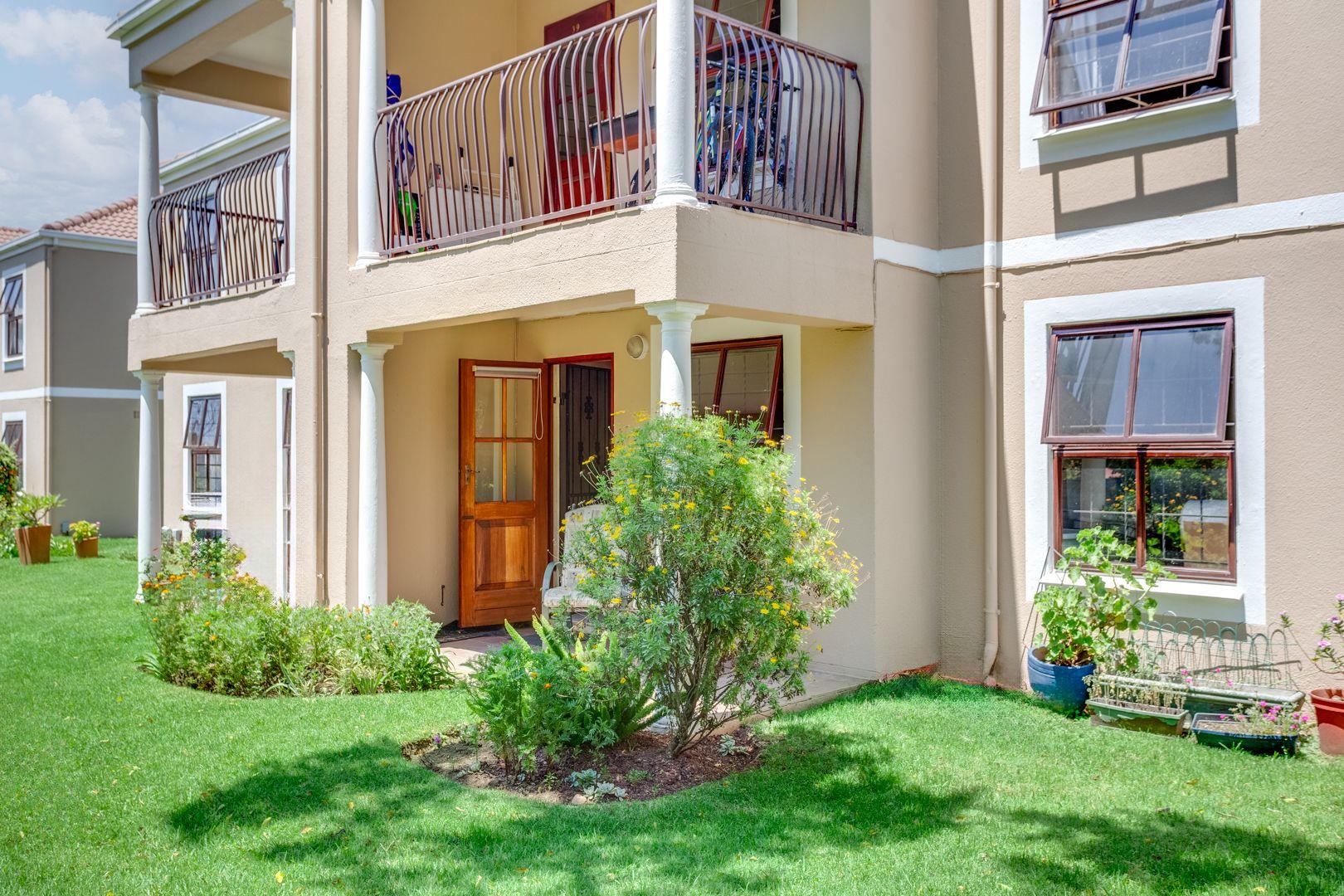 2 Bedroom Apartment / flat for sale in Robindale P24114061804