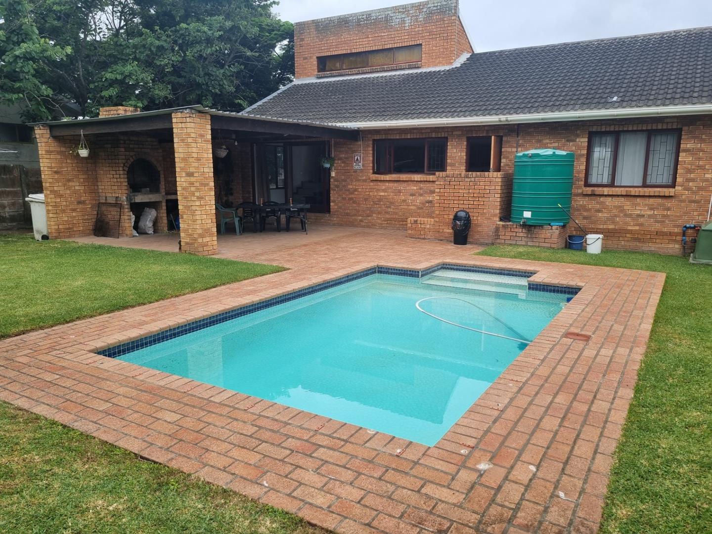 3 Bedroom House for sale in Gonubie 15 15th Avenue P24114062533