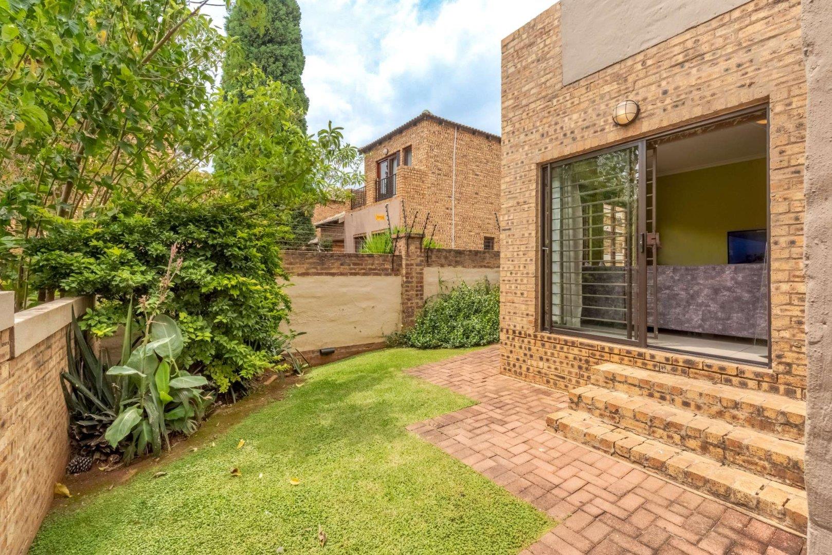 2 Bedroom Townhouse for sale in Willowbrook 2 Elyon, 678 Van Brakel