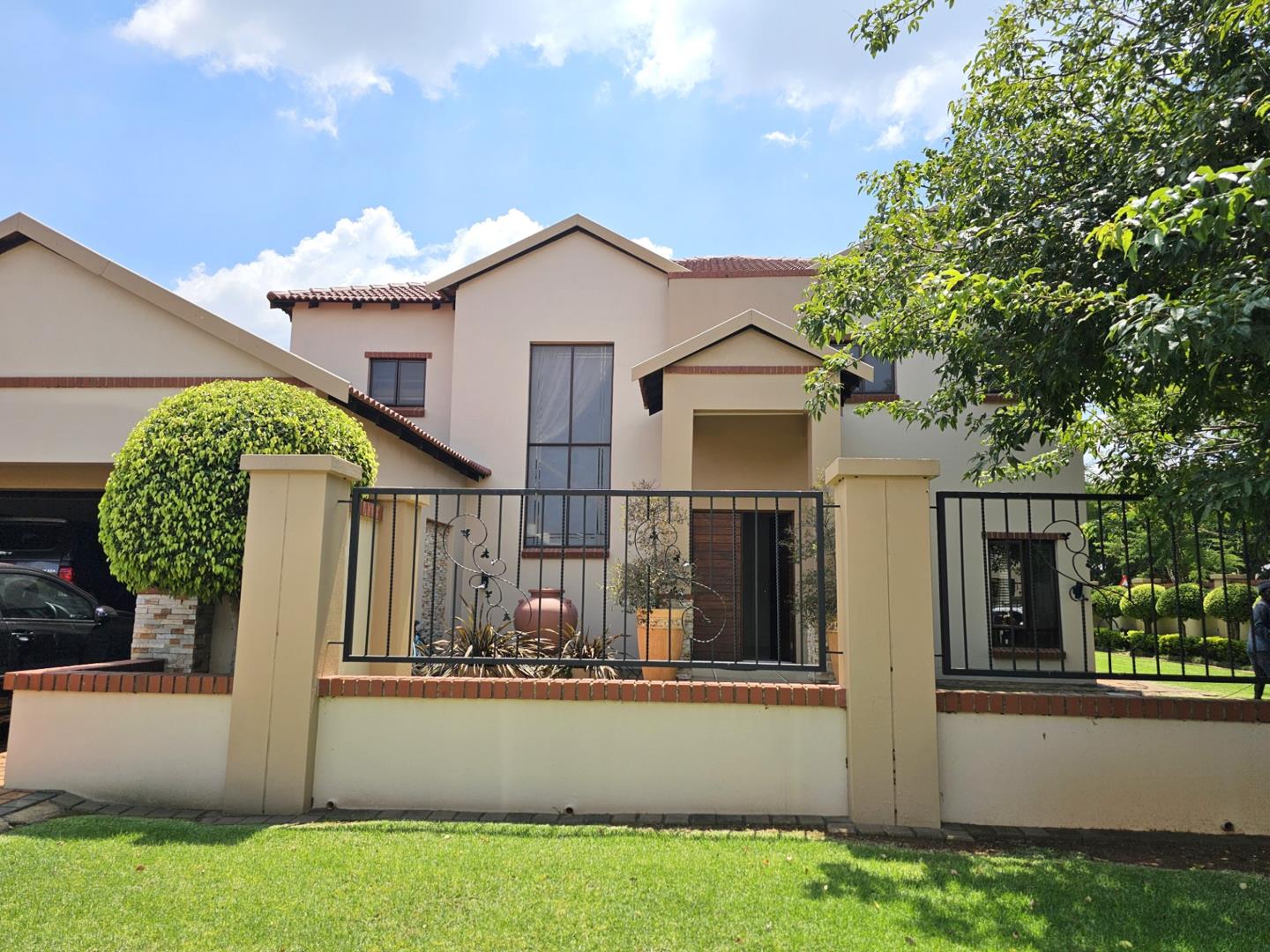 Midfield Estate Property Property and houses to rent in Midfield