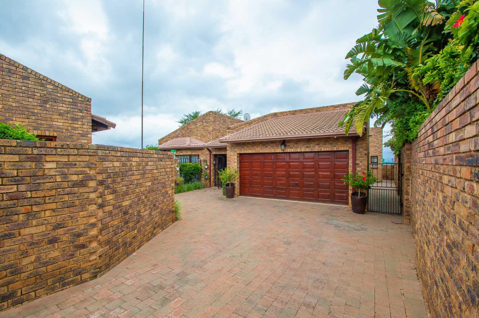 Randpark Ridge Property Property and houses for sale in Randpark