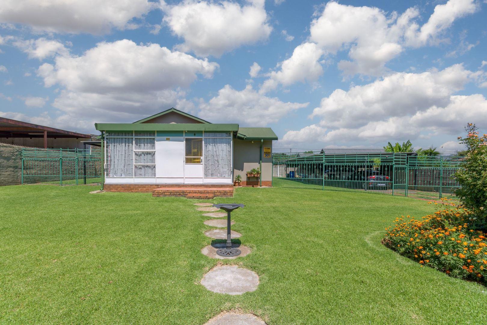 3 Bedroom House for sale in Klopperpark P24114067083