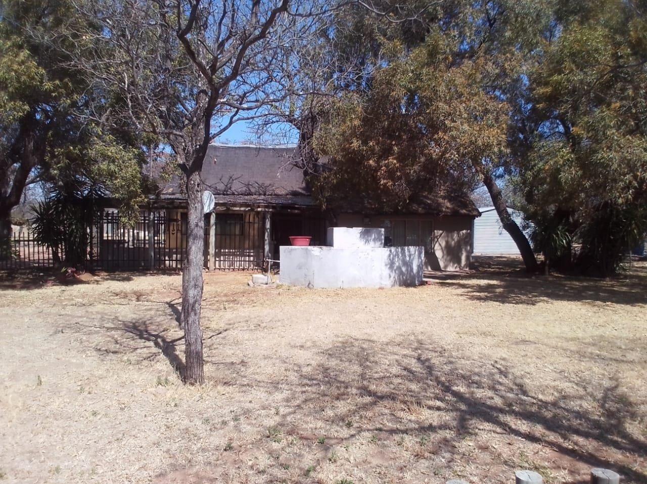 Commercial property for sale in Pyramid AH Erf 607 Lavender Rd