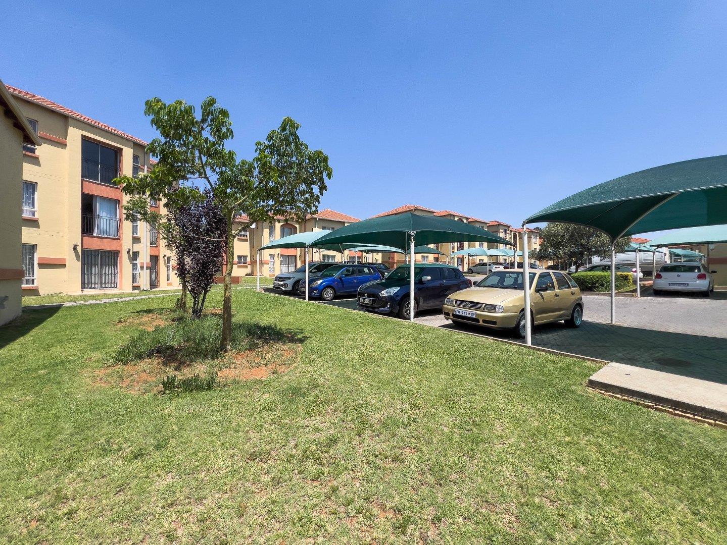 2 Bedroom Apartment / flat for sale in Ormonde View 1 Lockheed Rd