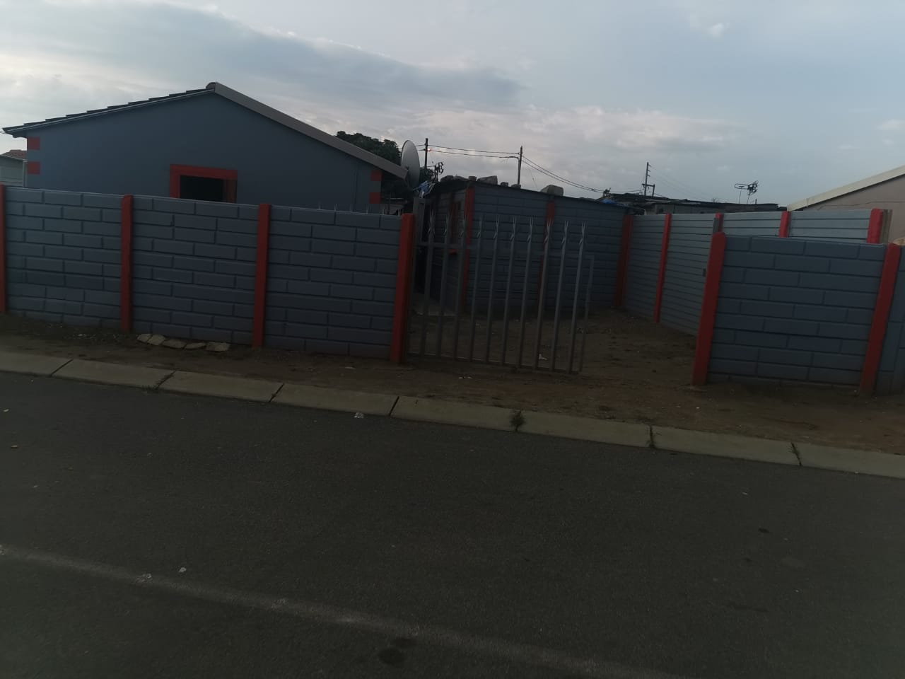 Kwathema Phase 2 Property Property and houses for sale in Kwathema Phase 2