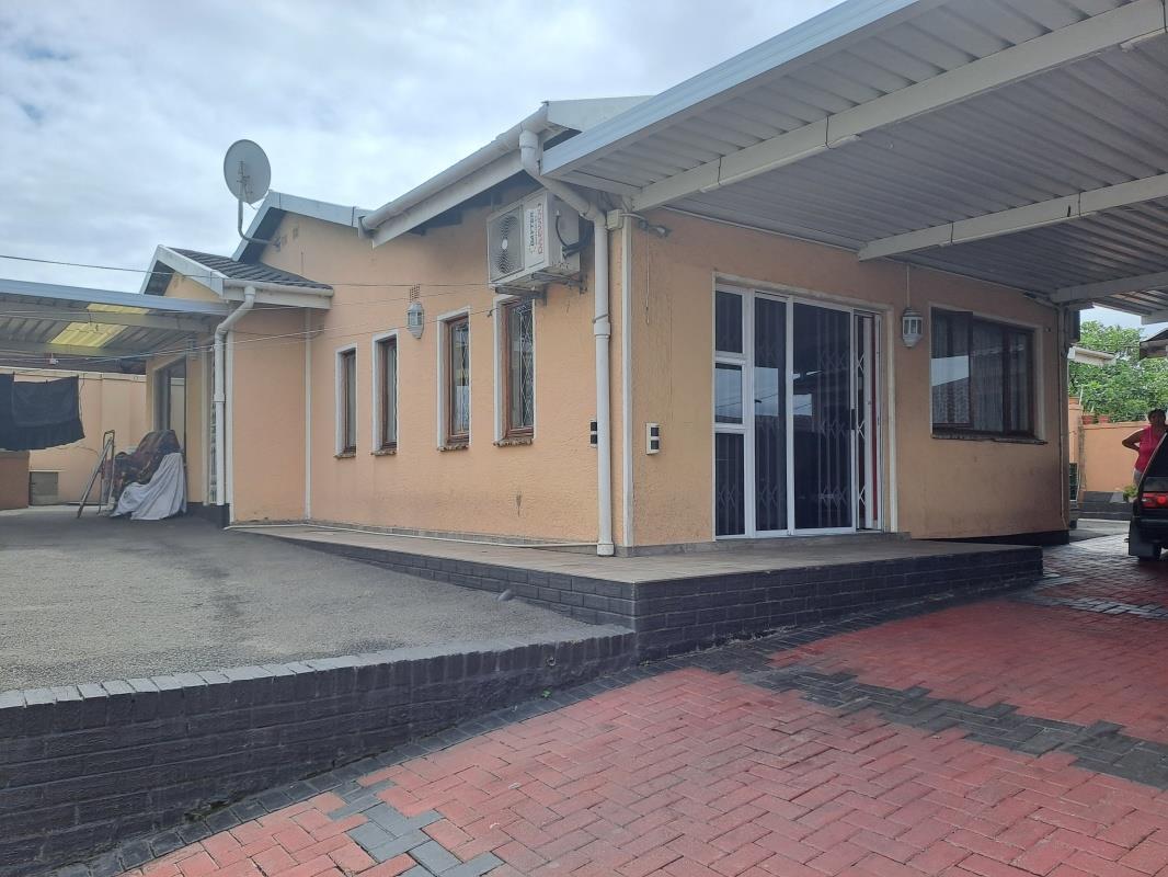 4 Bedroom House for sale in Northcroft P24114069944