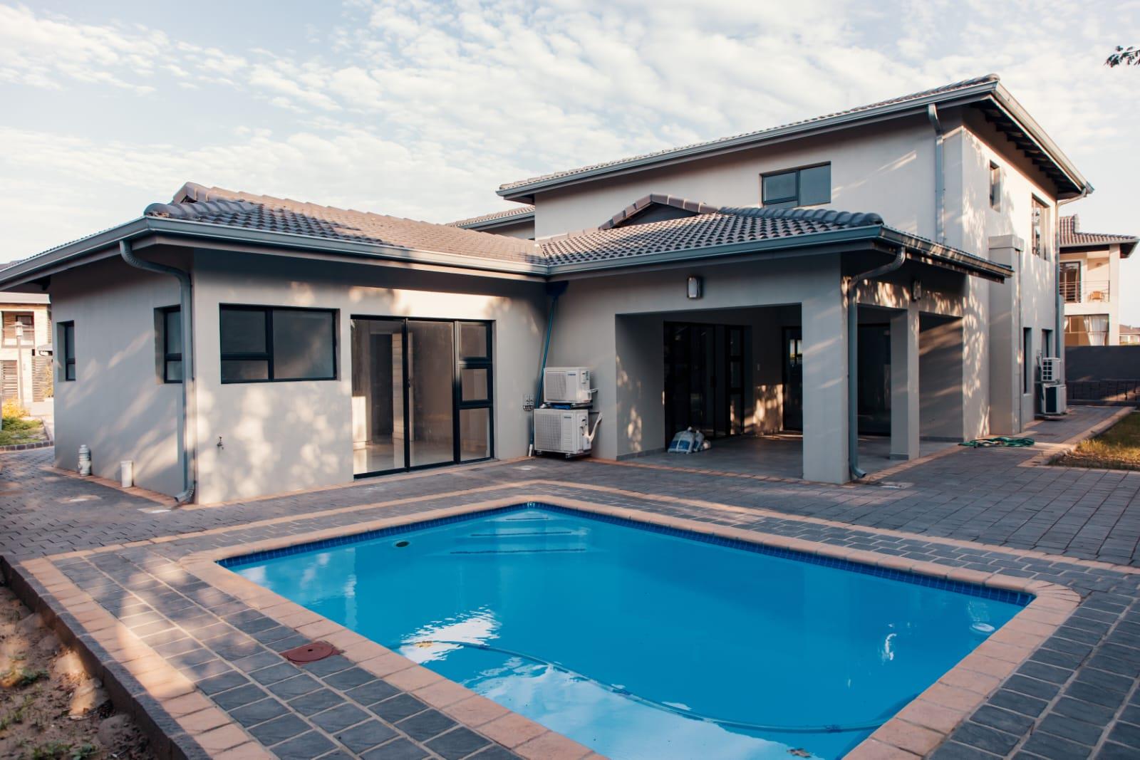 4 Bedroom House for sale in Mzingazi Golf Estate P24114070444