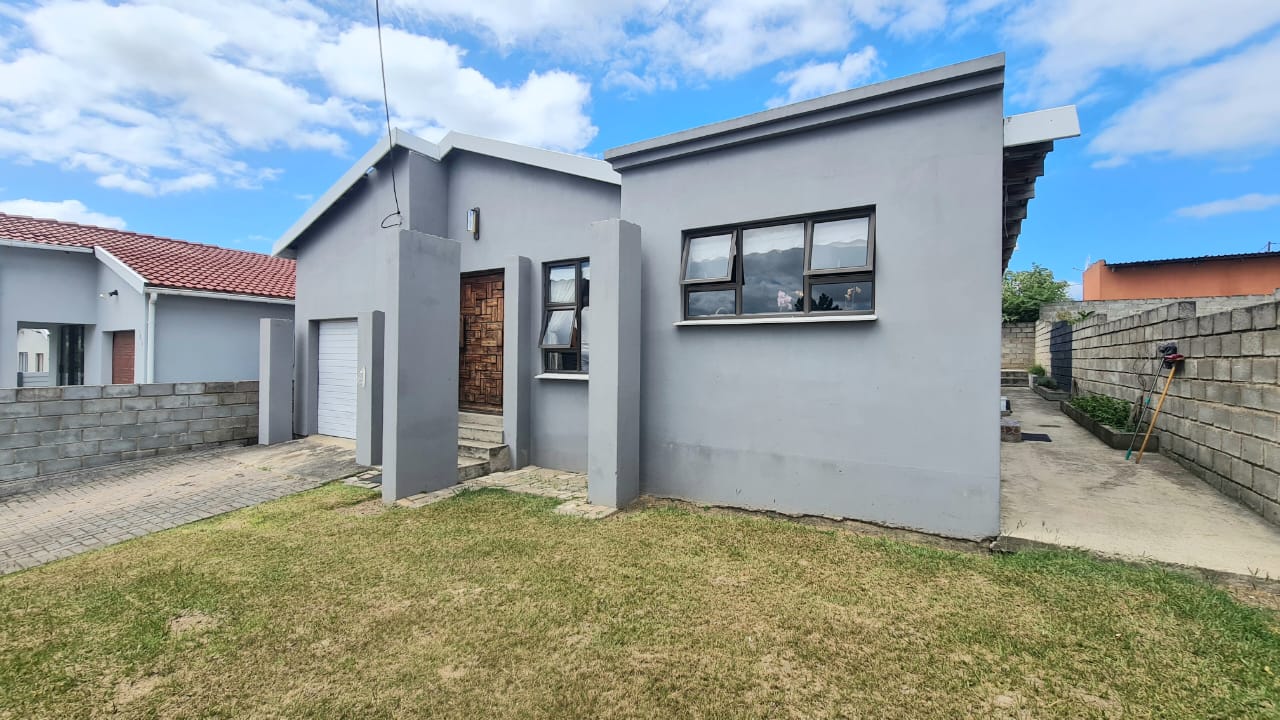 4 Bedroom House for sale in Haven Hills P24114070571