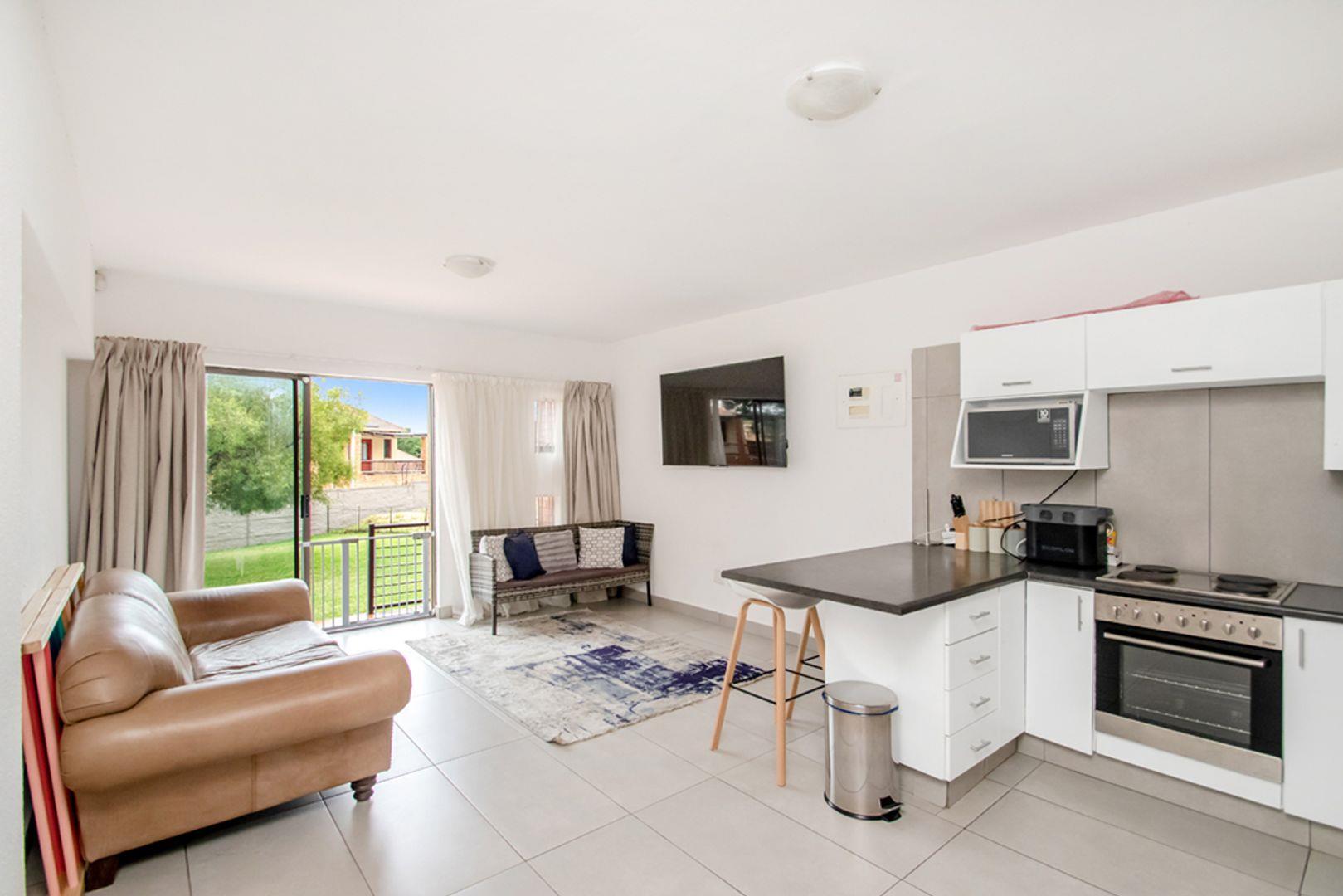 Willowbrook Property Apartments / flats to rent in Willowbrook