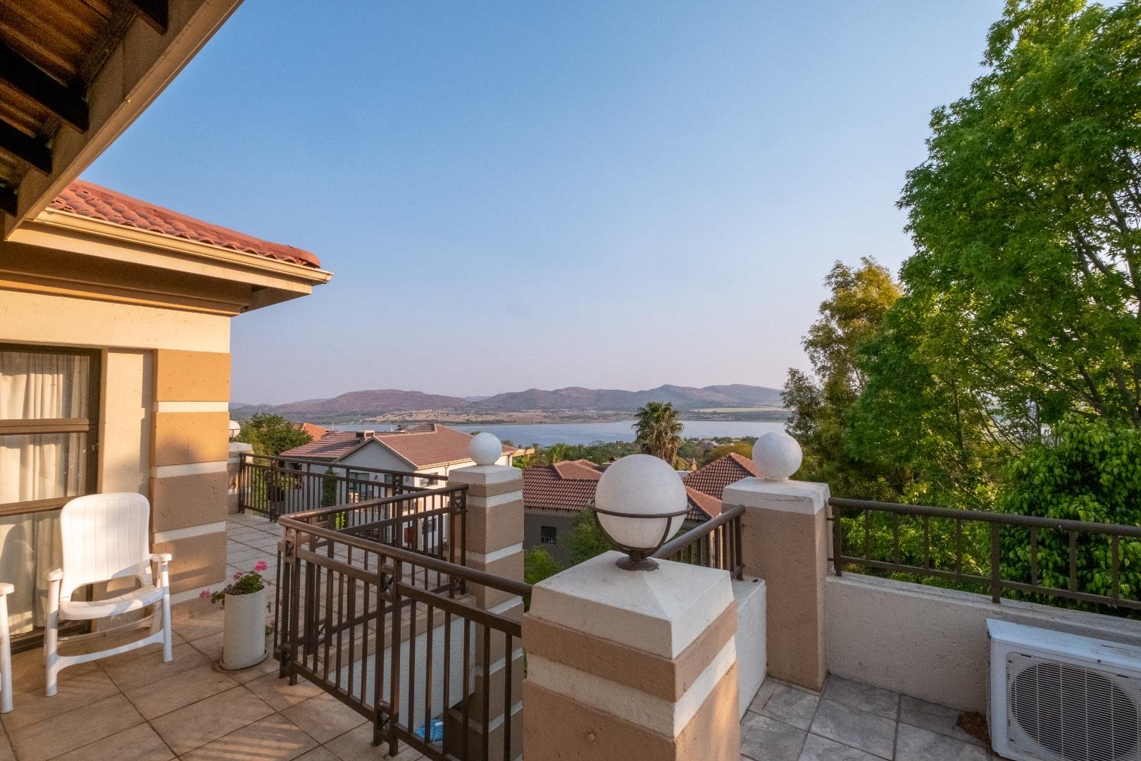 Kosmos Ridge Property Property and houses for sale in Kosmos Ridge