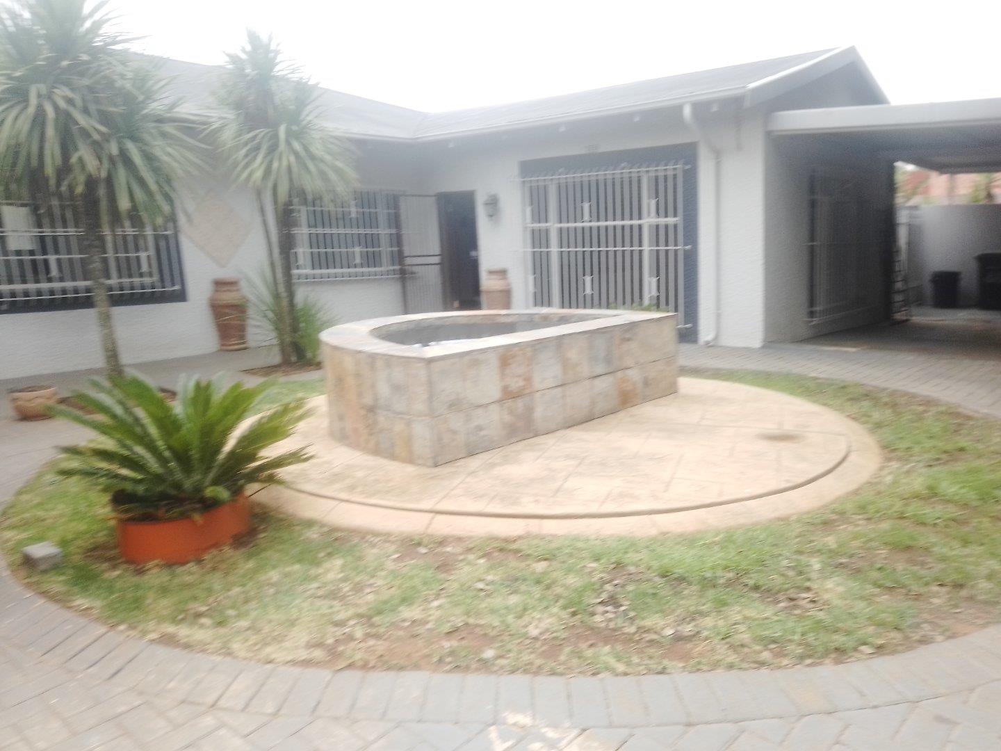 Cinderella Property Property and houses for sale in Cinderella