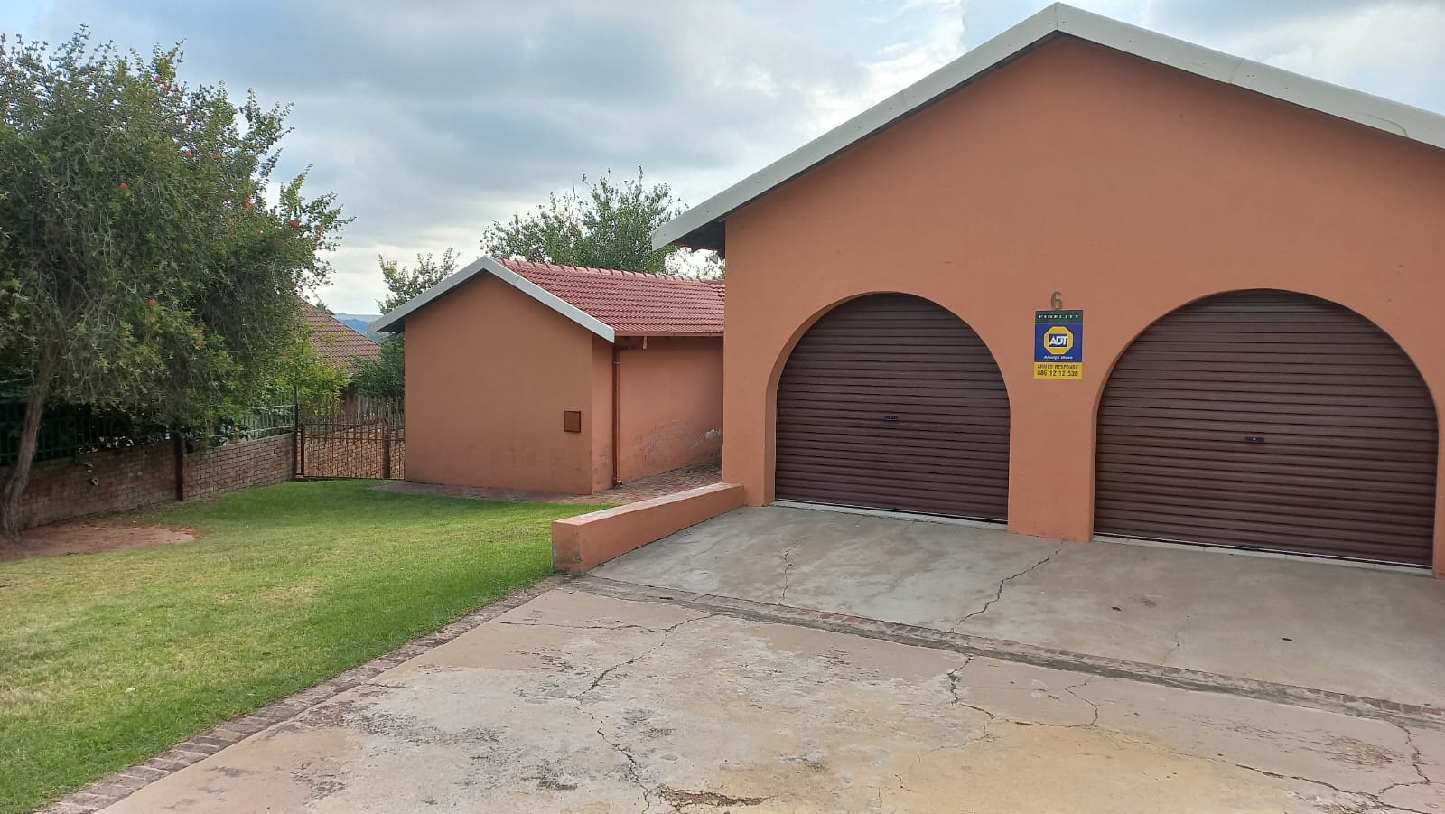 3 Bedroom House for sale in Die Heuwel P24114071907