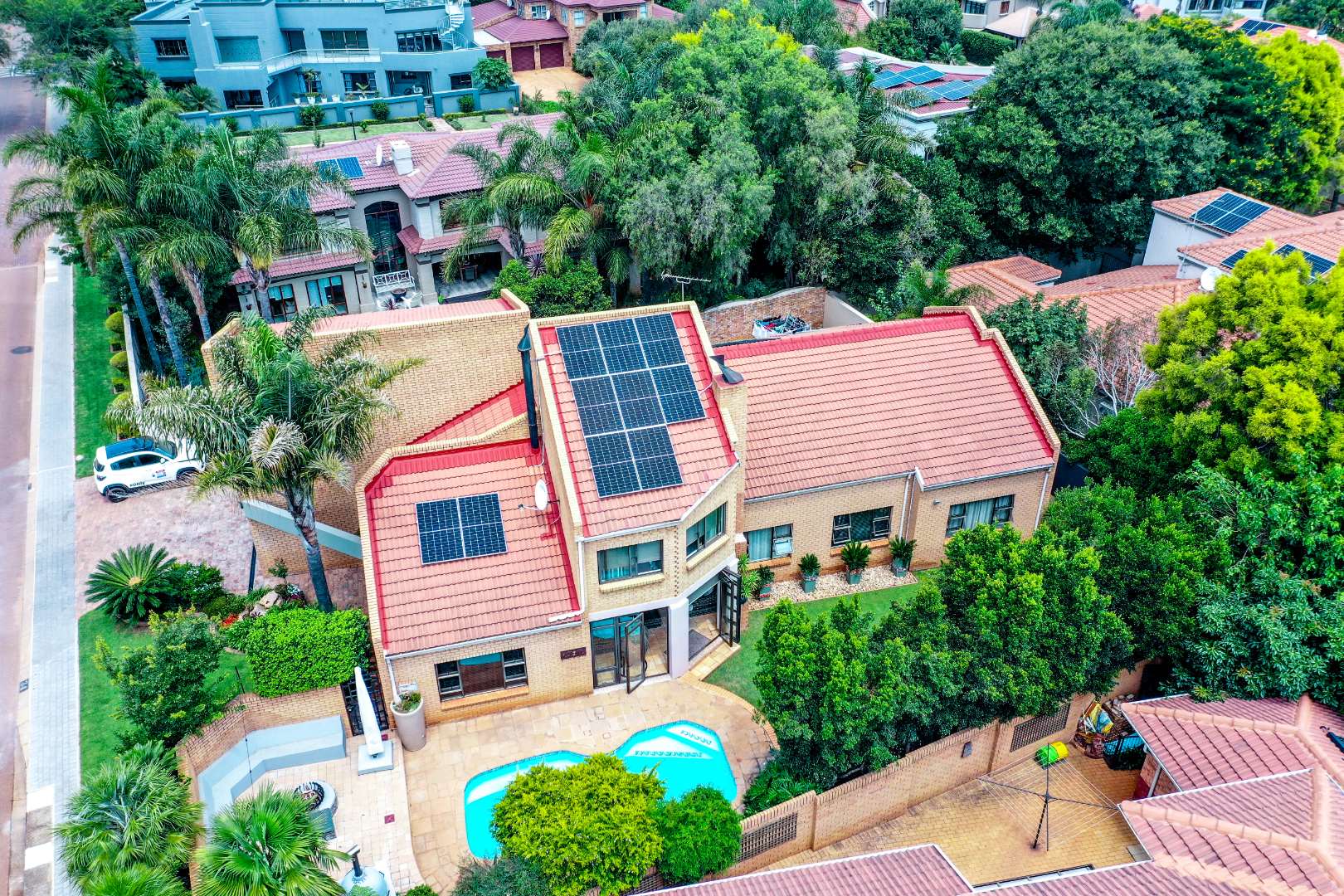 5 Bedroom House for sale in Centurion Golf Estate P24114073124