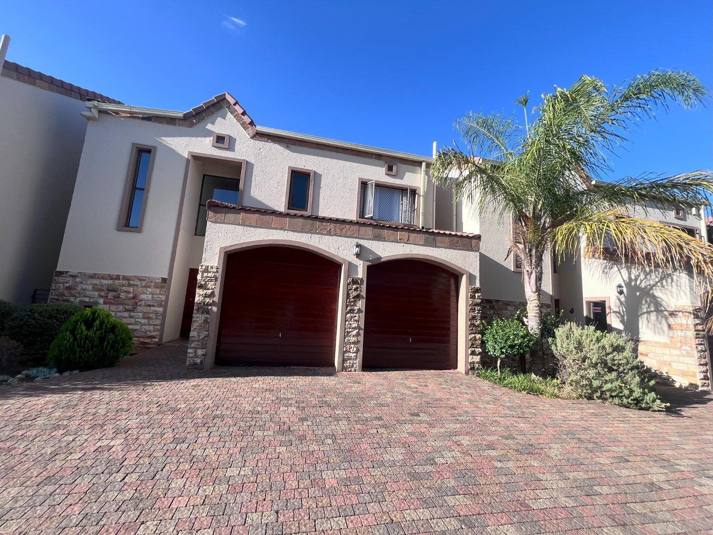 3 Bedroom Townhouse for sale in Woodland Hills Wildlife Estate P24