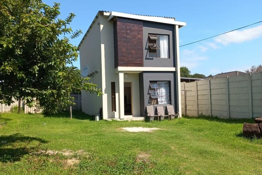 Greenfields, East London Property Apartments / flats for sale in