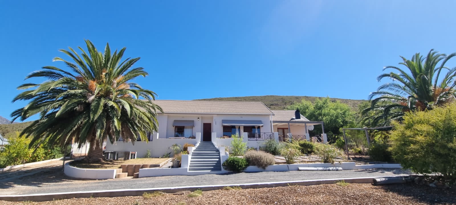 3 Bedroom House for sale in Montagu P24114073829