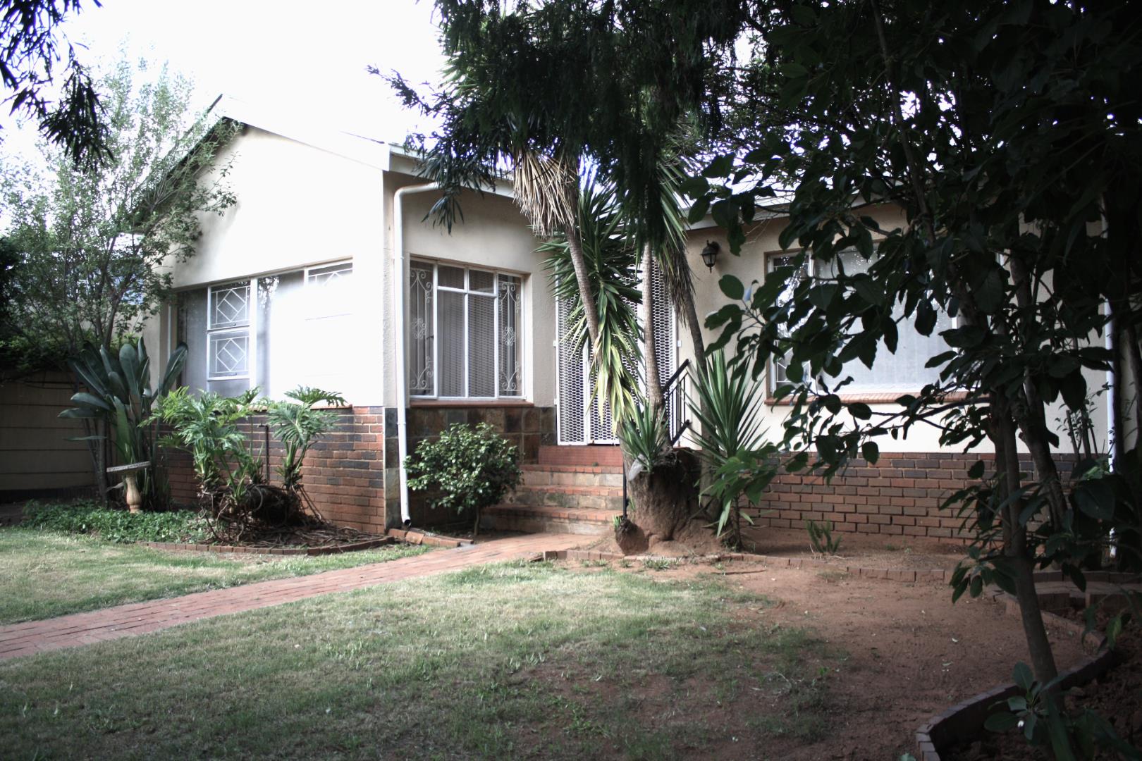 4 Bedroom House for sale in Krugersdorp North 40 Sixth Street P24