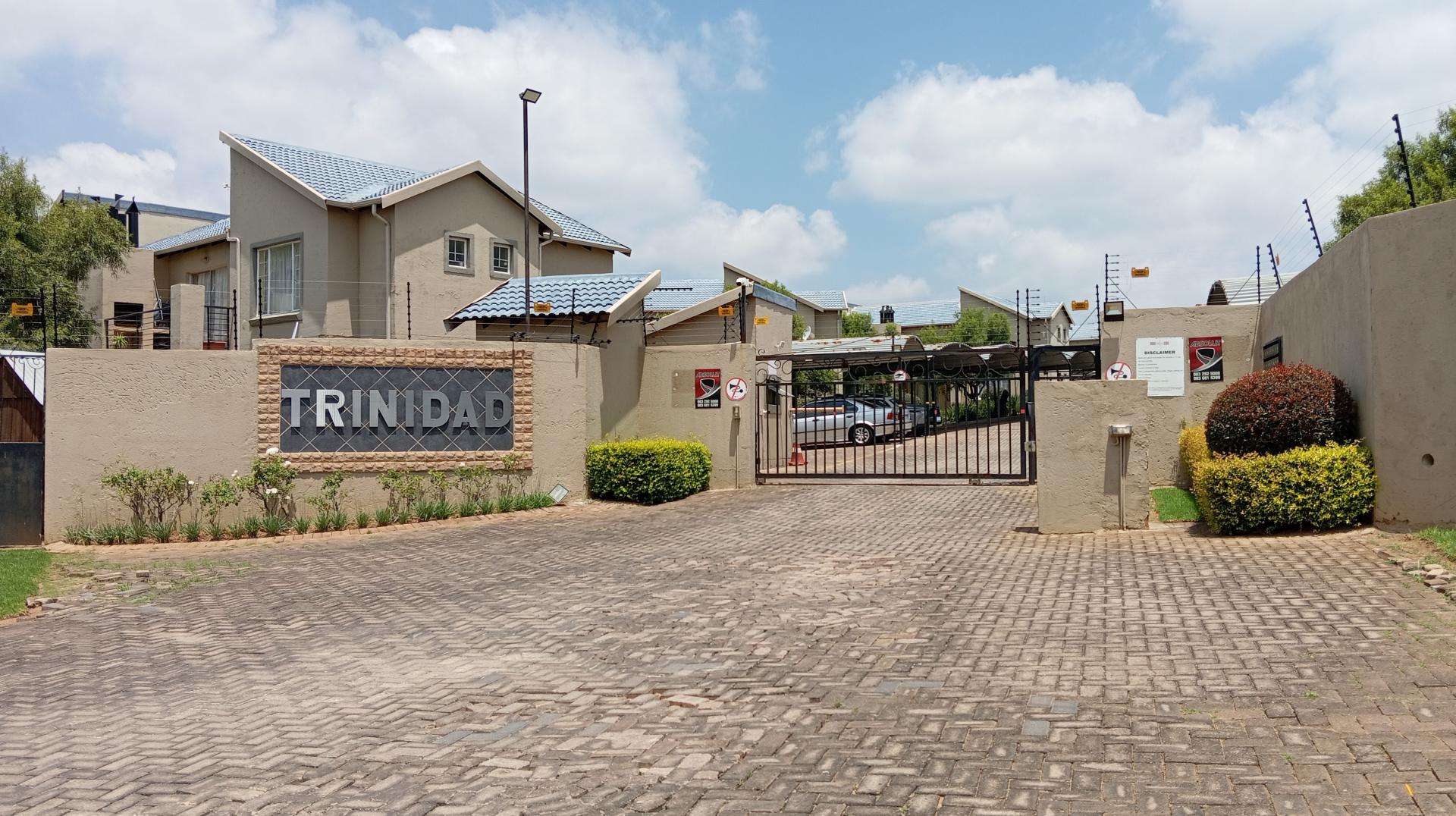 2 Bedroom Townhouse for sale in Northgate P24114075026