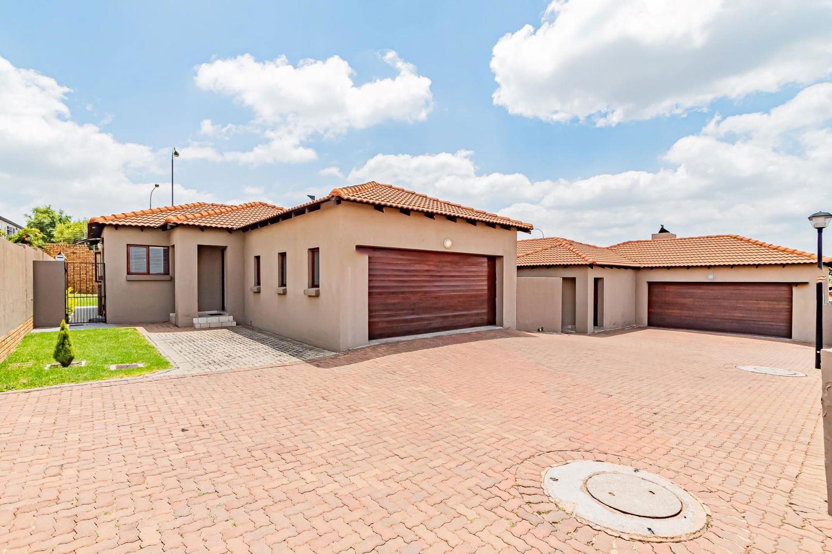 Thatchfield Estate Property Property and houses for sale in