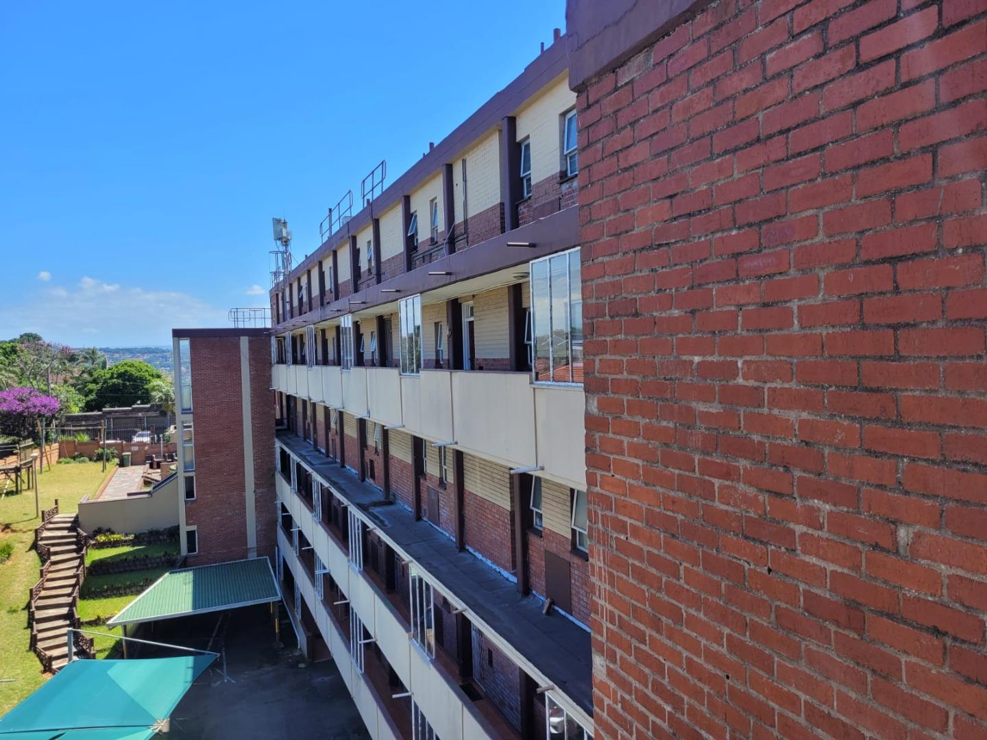 Wentworth Property Apartments / flats for sale in Wentworth